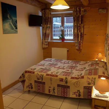 La Ferme Du Mont Blanc 3* קומבלו