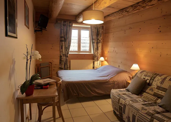 La Ferme Du Mont Blanc לינה וארוחת בוקר