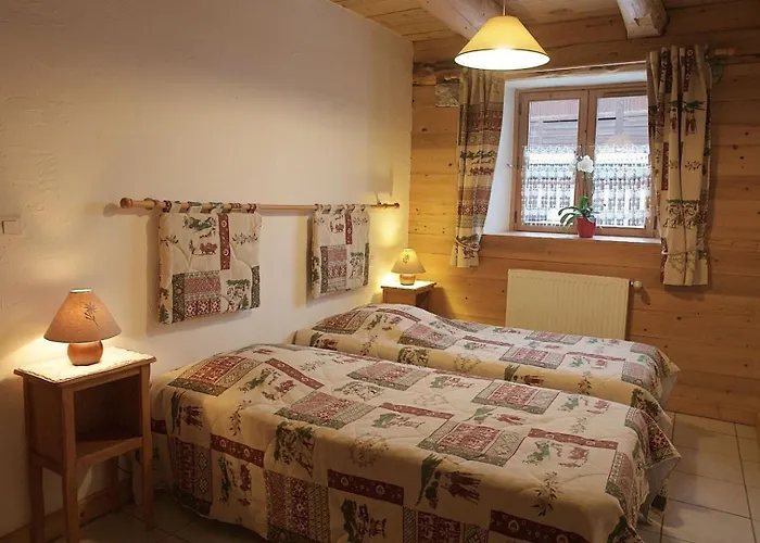 La Ferme Du Mont Blanc 3* קומבלו