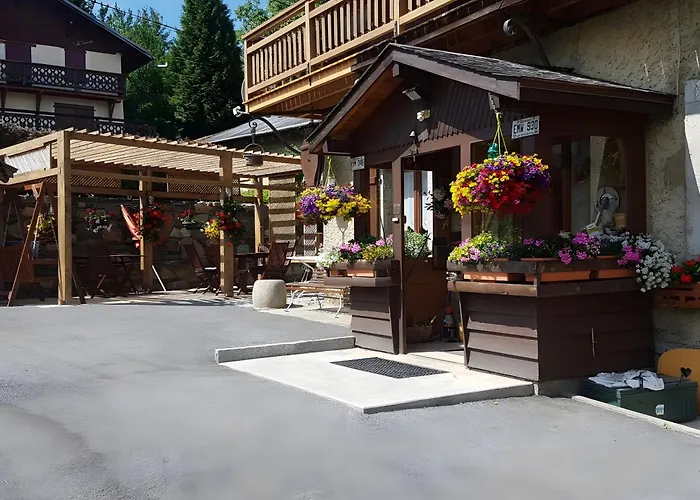 לינה וארוחת בוקר La Ferme Du Mont Blanc קומבלו